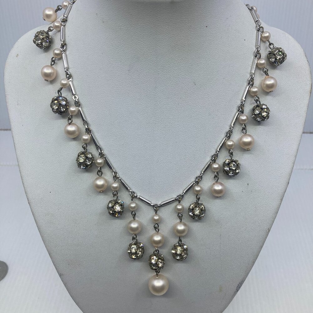 Vtg MIRIAM HASKELL style crystal cleopatra fringe faux pearl tassel necklace